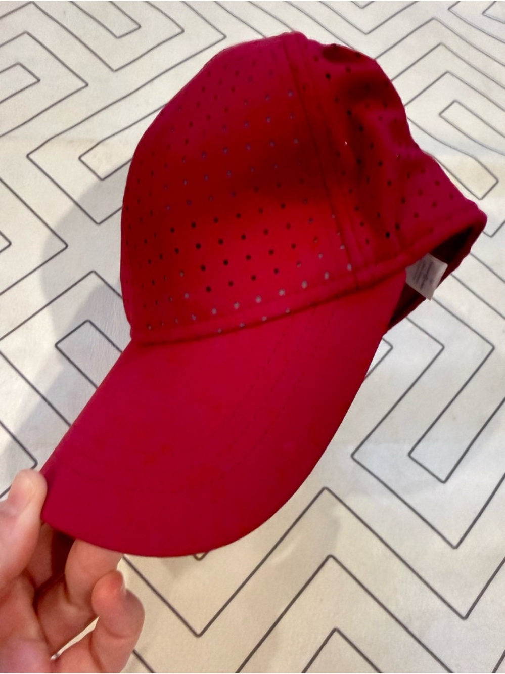 Lululemon Raspberry Reflector Hat - Picture 4 of 11